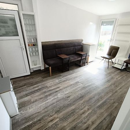Fmi 9 Accommodation Раунхайм Екстериор снимка