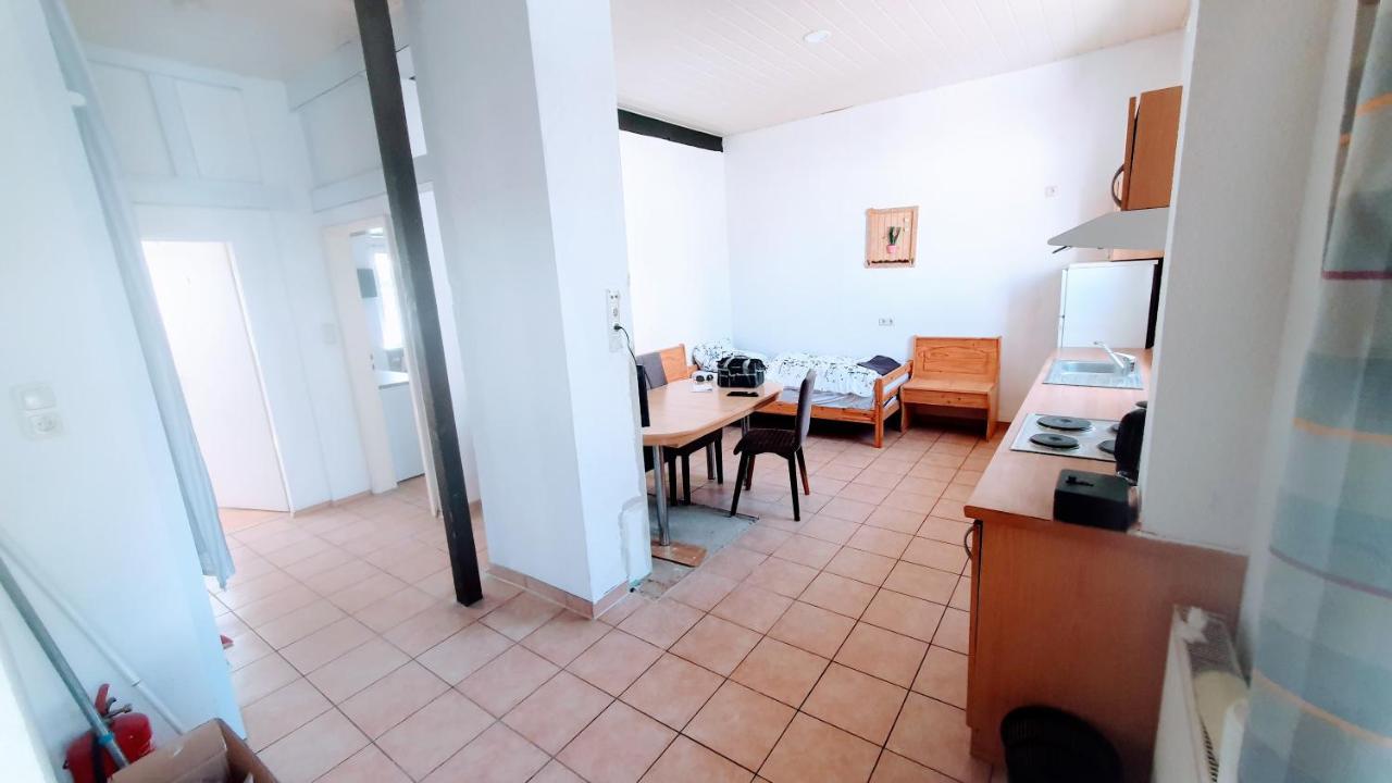 Fmi 9 Accommodation Раунхайм Екстериор снимка