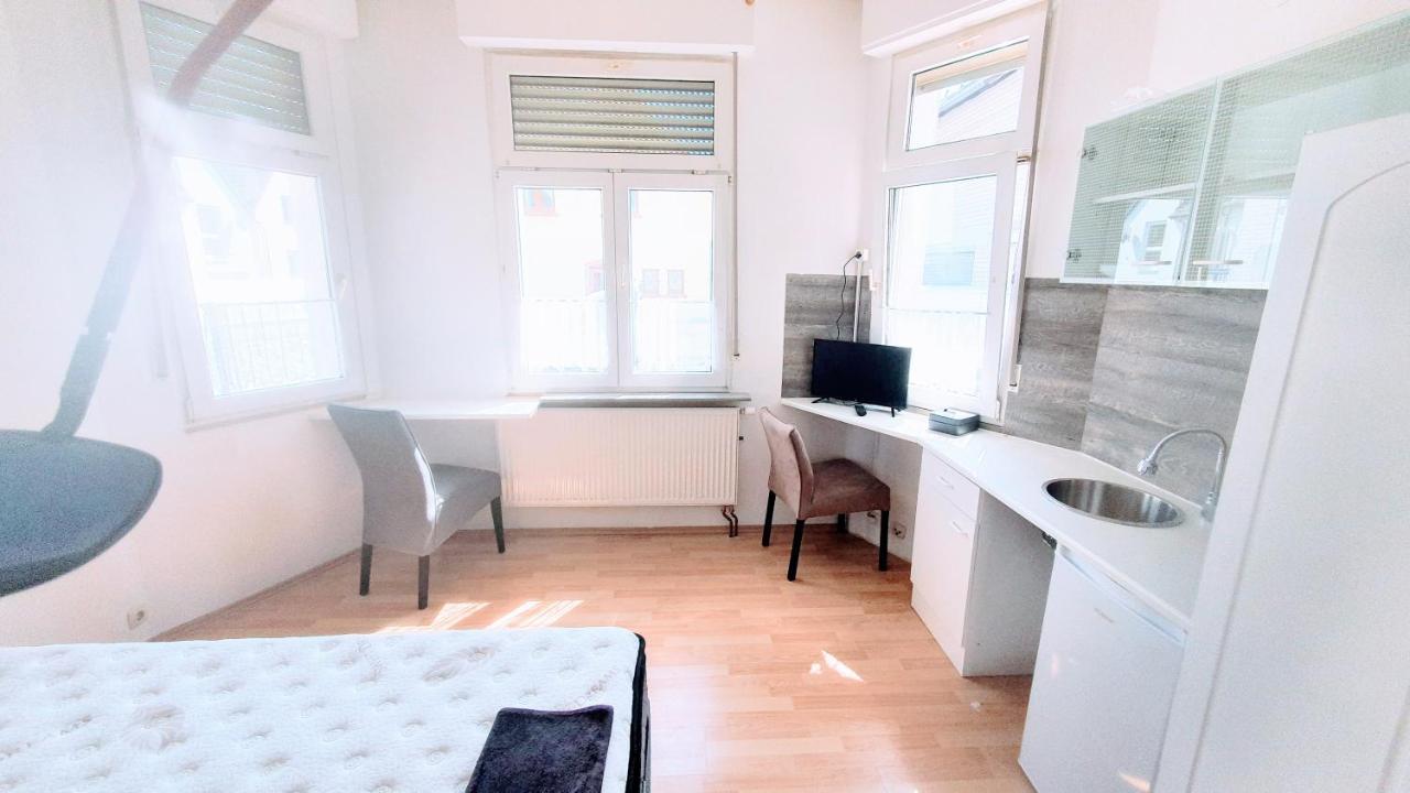 Fmi 9 Accommodation Раунхайм Екстериор снимка