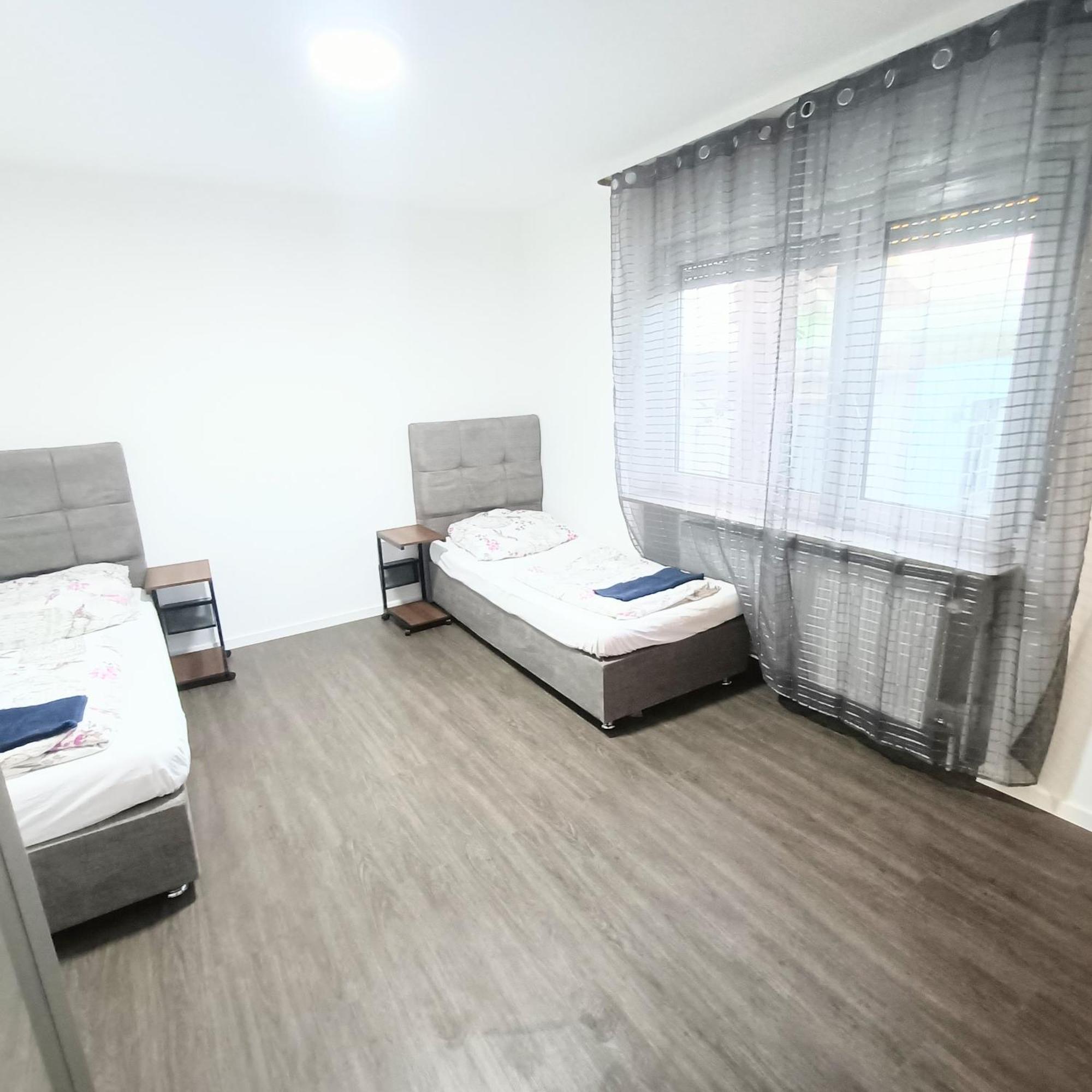 Fmi 9 Accommodation Раунхайм Екстериор снимка