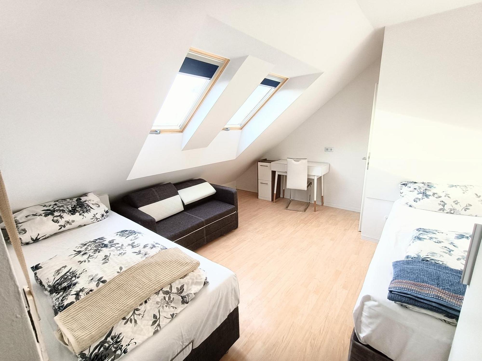 Fmi 9 Accommodation Раунхайм Екстериор снимка