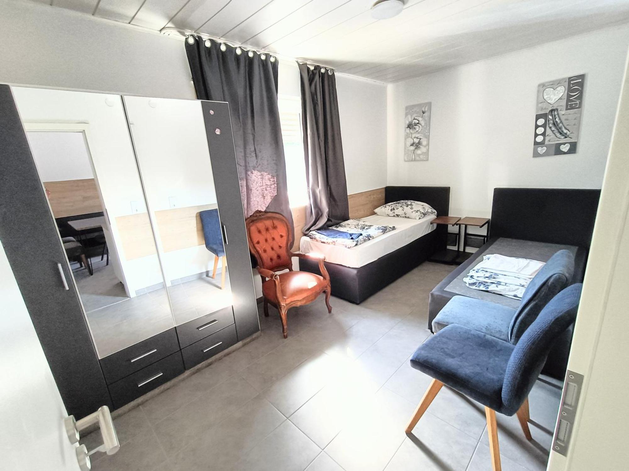 Fmi 9 Accommodation Раунхайм Стая снимка
