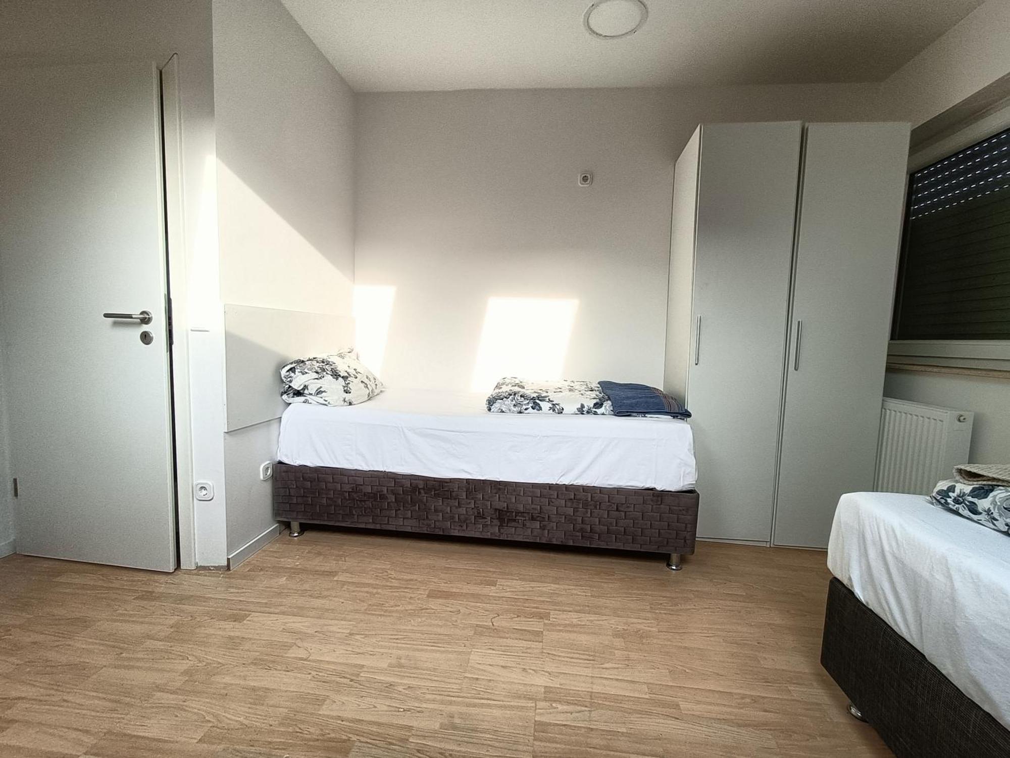 Fmi 9 Accommodation Раунхайм Стая снимка